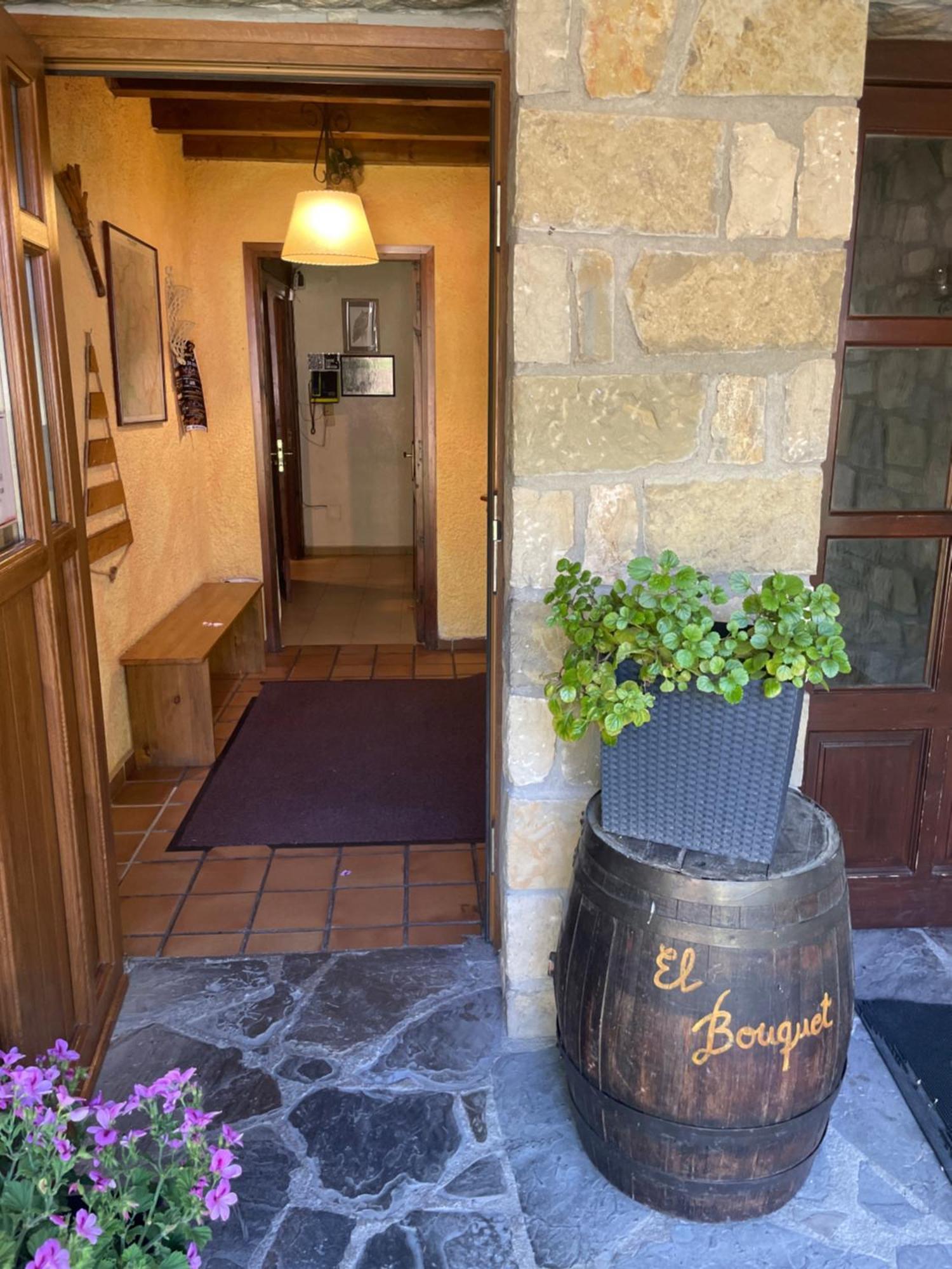 El Bouquet Otel Pla de l'Ermita Dış mekan fotoğraf